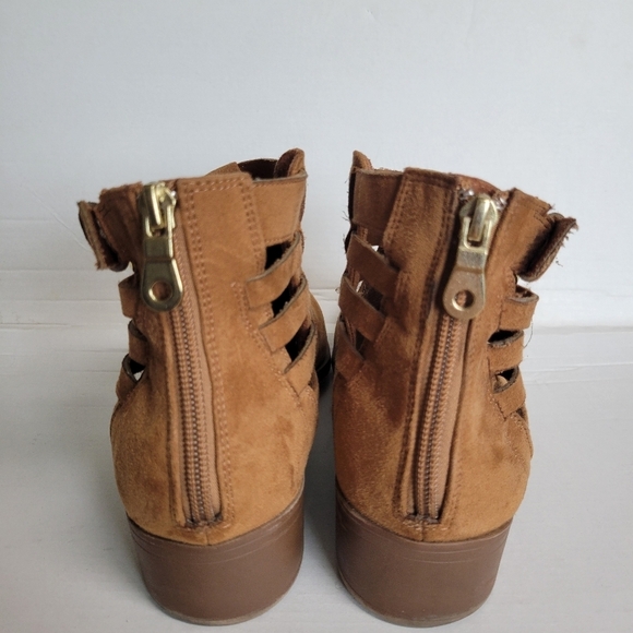 American Eagle Brown Faux Suede Cut Out Ankle Boots Back Zip Up Size 10 - Picture 6 of 8